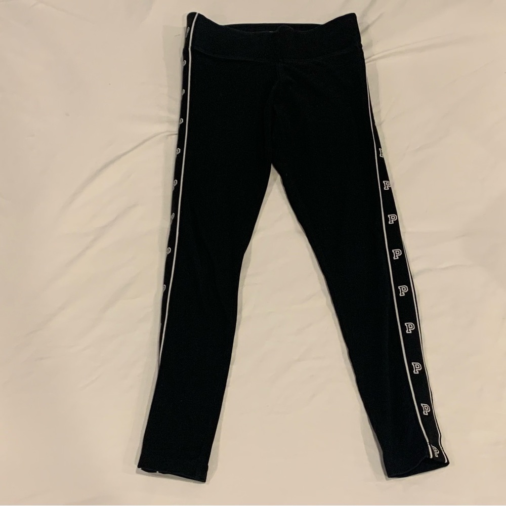 PINK VS Black leggings with “P” emblem trim